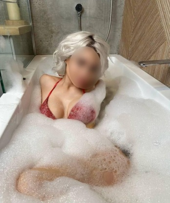 Анкета проститутки Рената - Фото 1, Ноглики, 24 года, №3728